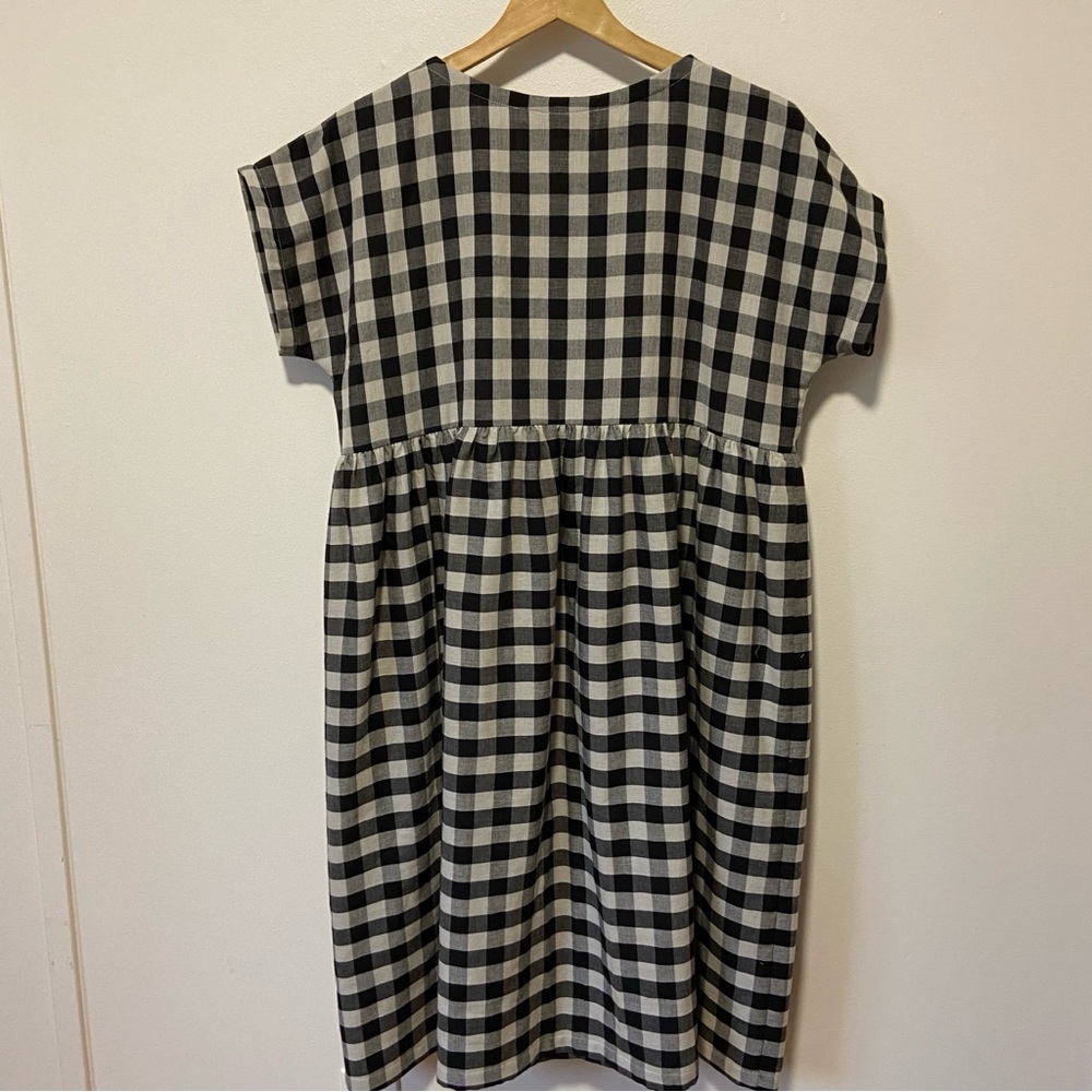 Checkered Black and White Midi Dress - Picture 5 of 9